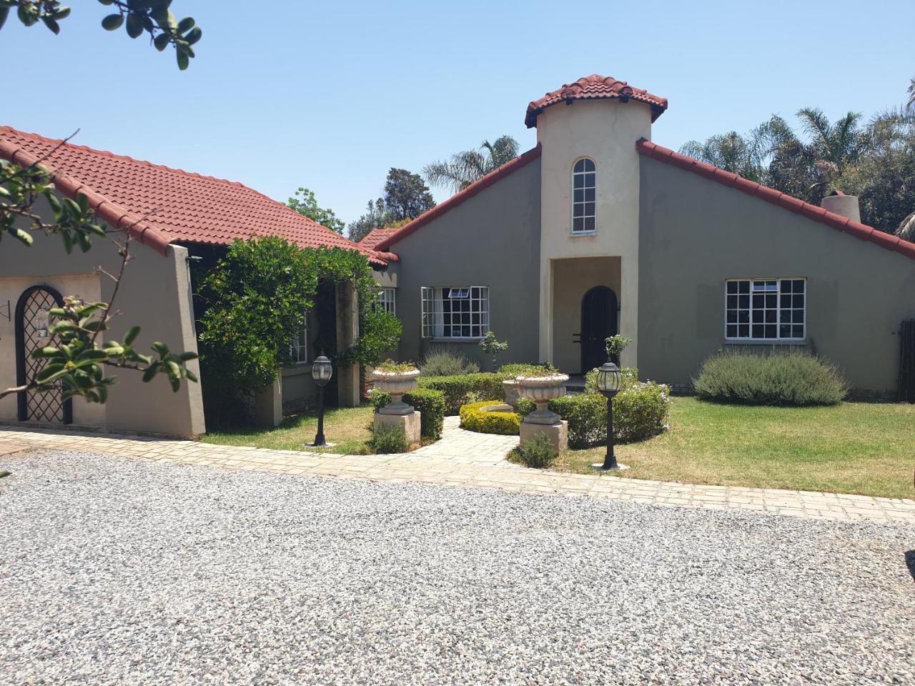 Nouveau Studios Pretoria-Noord Zewnętrze zdjęcie